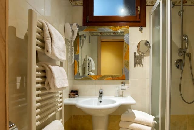 ホテルアルバパレス-トリプルルーム-7