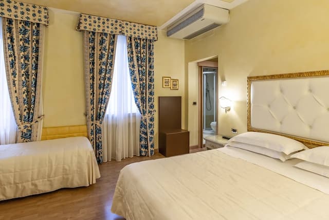 ホテルアルバパレス-トリプルルーム-8