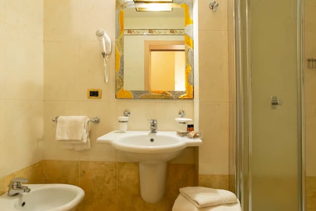 ホテルアルバパレス-シングルルーム-6