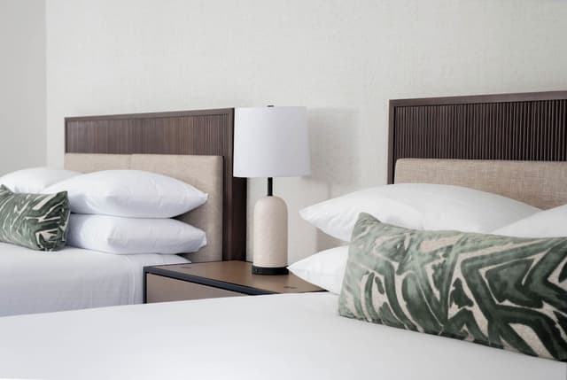 마우이 코스트 호텔-디럭스룸-1