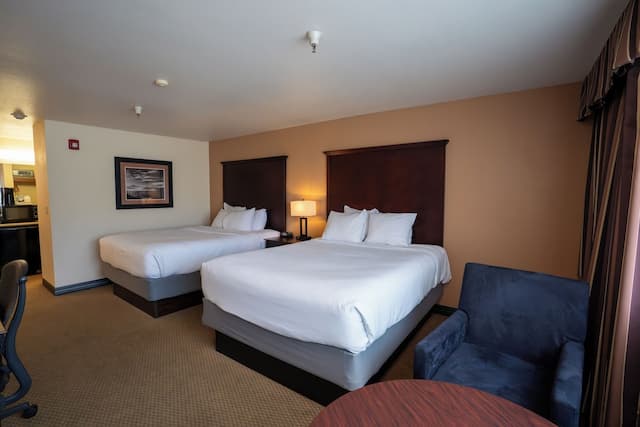 Ramada by Wyndham Tukwila Southcenter-Room, 2 Queen Beds, Non Smoking-2