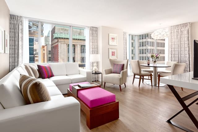 Auberge Vancouver Hotel-华丽套房, 1 张特大床和 1 张沙发床, 城市景观-2