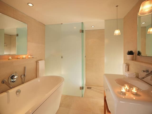 St Martins Lane London, a Morgans Originals hotel-Corner King Suite-5