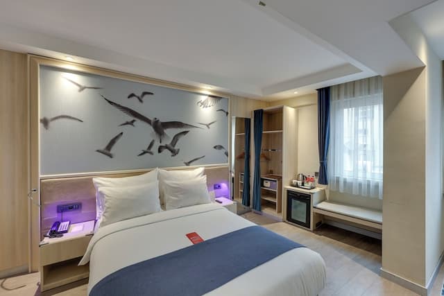 Ramada by Wyndham Istanbul Old City-Accessible Room, 1 Double Bed with Sofa Bed-1