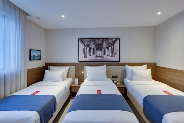 Ramada by Wyndham Istanbul Old City-Executive Room, 3 Single Beds, Sofa Bed-5