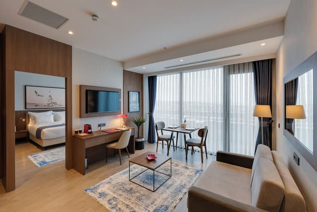 Ramada by Wyndham Istanbul Old City-Suite, 1 Double Bed with Sofa bed, Terrace-1