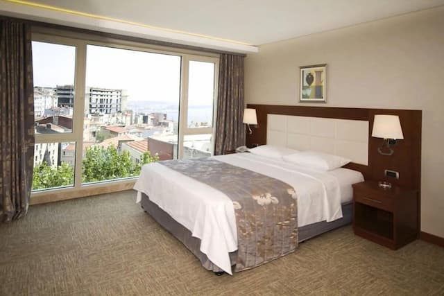 インペラ ホテル-スイート (Bosphorus View)-1