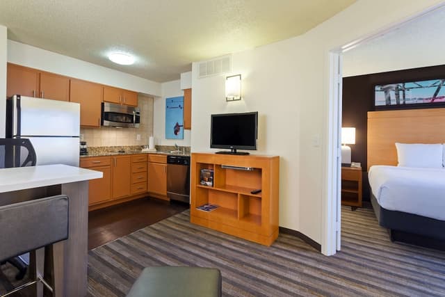 HYATT house Houston/Galleria-Studio Suite, 1 King Bed with Sofa bed-5