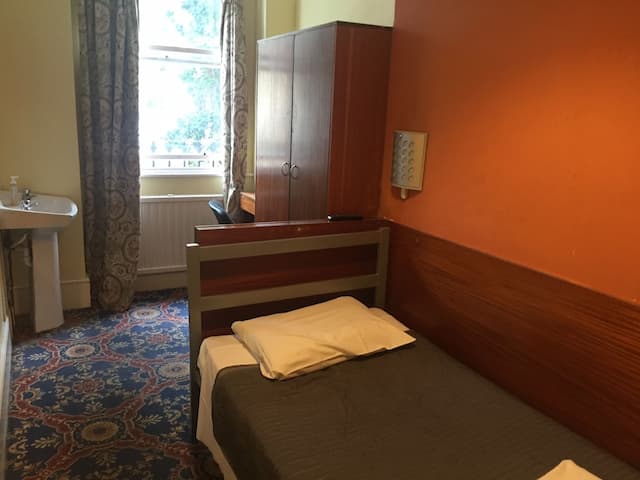 格雷西姆酒店-基本單人房, 共用浴室-4