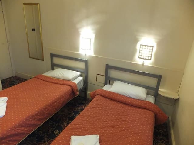 格雷西姆酒店-基本雙床房, 共用浴室-12