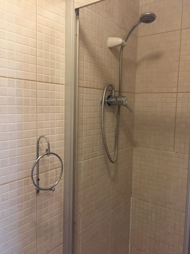 格雷西姆酒店-基本單人房, 共用浴室-14