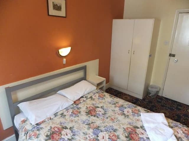 格雷西姆酒店-基本雙人房, 共用浴室-1