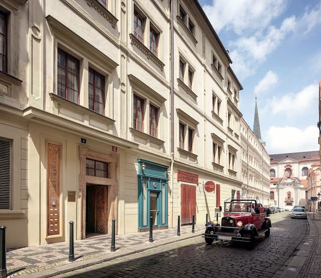 查理斯飯店-普通套房-6