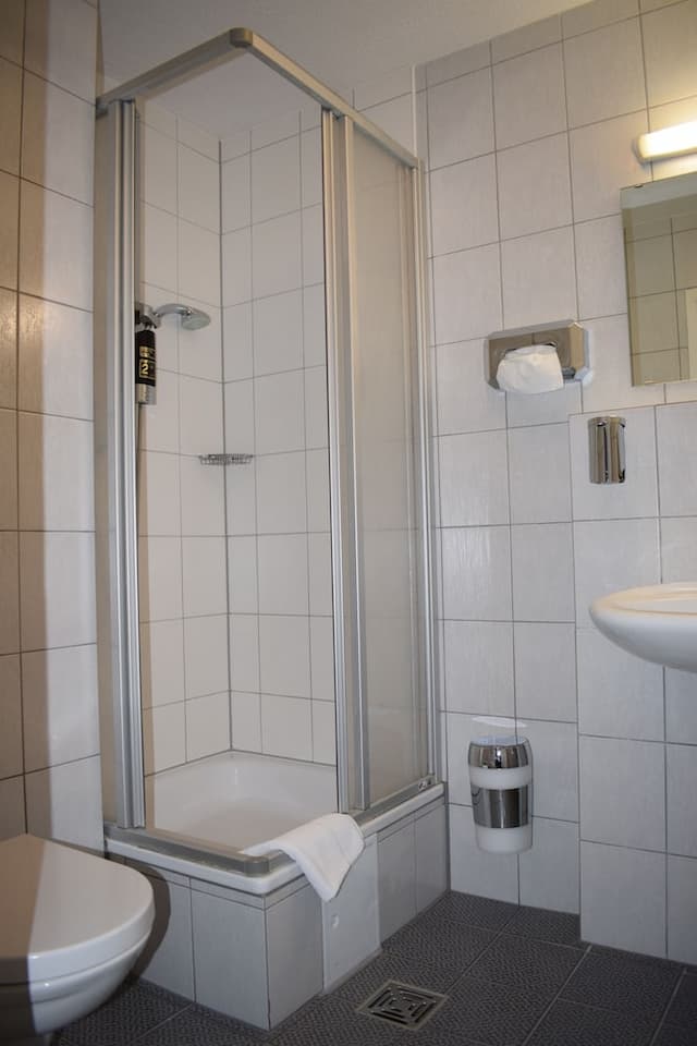 Hotel Avenue-经济双人房-5