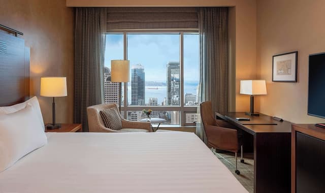 Grand Hyatt Seattle-Room, 1 King Bed, Accessible, Bathtub-5