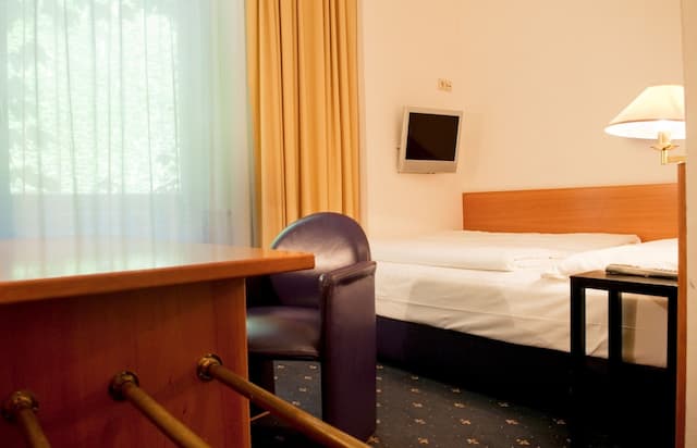 昆斯托弗飯店-經濟雙人房-3