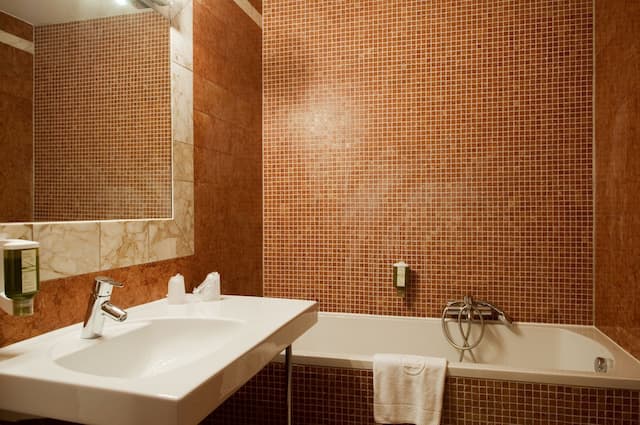 昆斯托弗飯店-高級雙人房-10