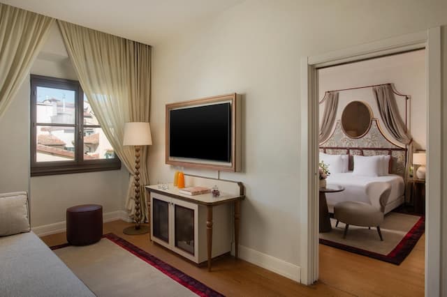 NH Collection Firenze Porta Rossa-Suite-1