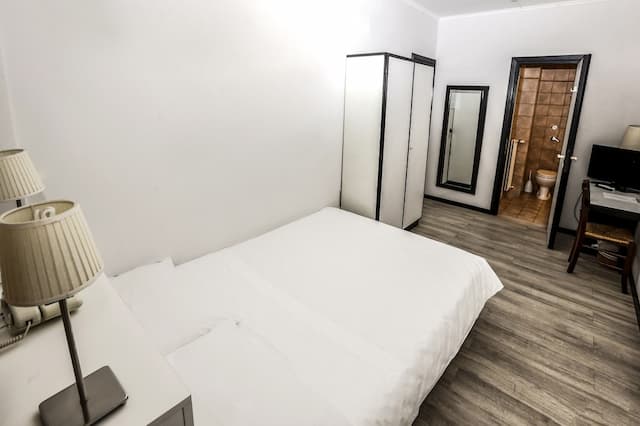 歐羅巴花園飯店-三人房-4