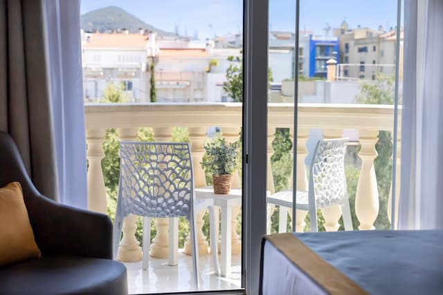 URH 錫切斯海灘酒店-單人房, 泳池景-7