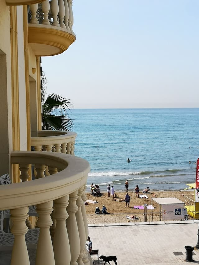 URH 錫切斯海灘酒店-高級客房, 部分海景-14