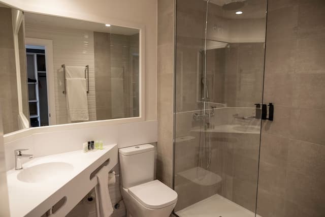 URH 錫切斯海灘酒店-單人房, 泳池景-12