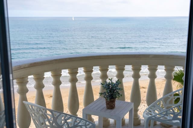 URH 錫切斯海灘酒店-豪華客房, 1 張標準雙人床, 海景-1