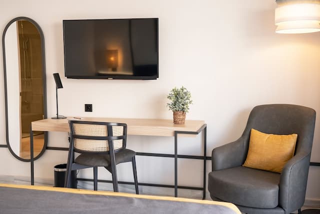 URH 錫切斯海灘酒店-單人房, 泳池景-9