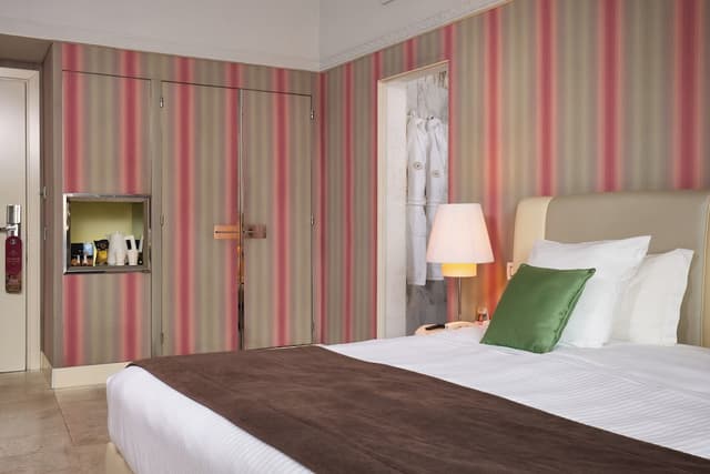 格蘭皇宫飯店-高級雙人房-17