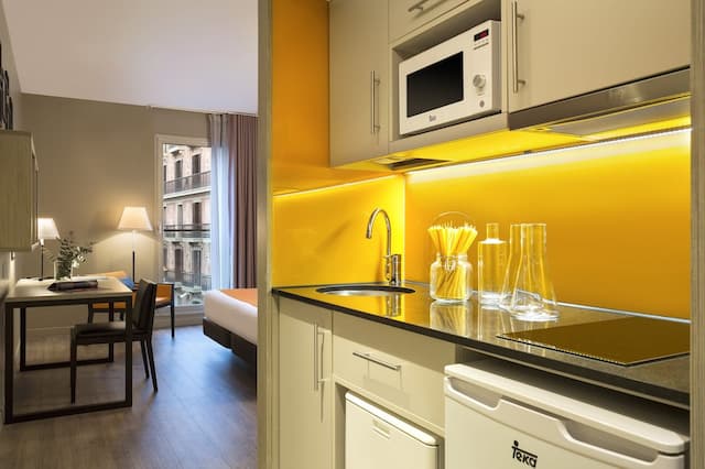 巴賽隆納蘭布拉斯馨樂庭飯店-開放式客房-5