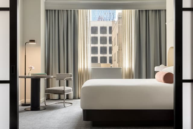 Kimpton Hotel Monaco Seattle by IHG-Premium Room, 1 King Bed-6