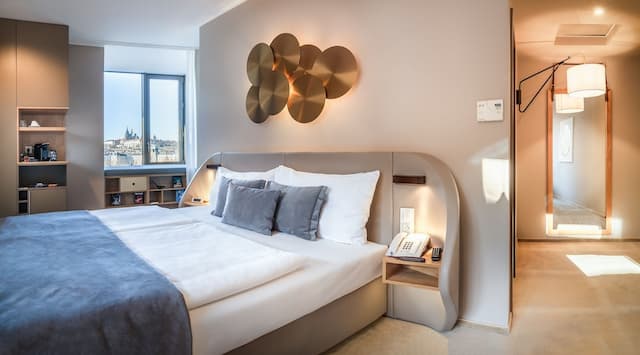 ザ プレジデント-デラックス ダブルまたはツインルーム (Castle View)-2