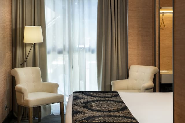 Hotel Mirador de Chamartin-Deluxe Double Room-4