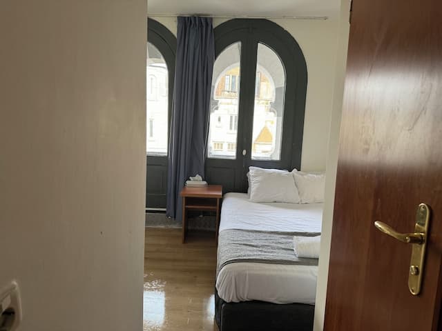 호텔 디안 암스테르담 시티 센터-Small Double Room with Balcony-1