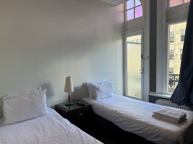 호텔 디안 암스테르담 시티 센터-Twin Room with Balcony-1