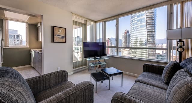 Carmana Hotel & Suites-Carmana 2-Bedroom Suite (1 Queen + 1 Queen)-5