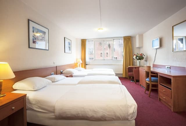 市中心三角洲飯店-四人房-1