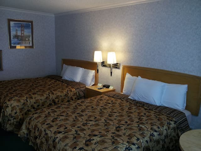 城堡酒店-高級客房, 2 張加大雙人床-2