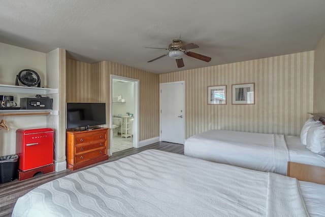 ウォーフ イン-スタンダード ルーム クイーンベッド 2 台 車いす対応-3