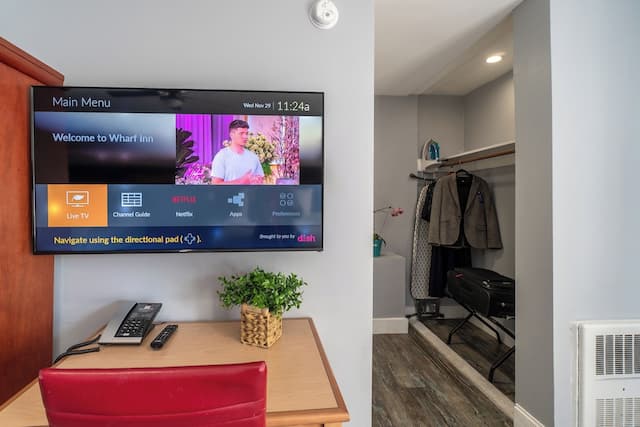 ウォーフ イン-クラシック ルーム クイーンベッド 2 台 冷蔵庫-15