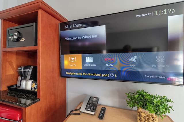 ウォーフ イン-クラシック ルーム クイーンベッド 2 台 冷蔵庫-12