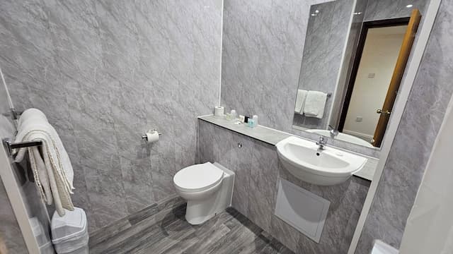 Hampstead Britannia Hotel-Suite-6