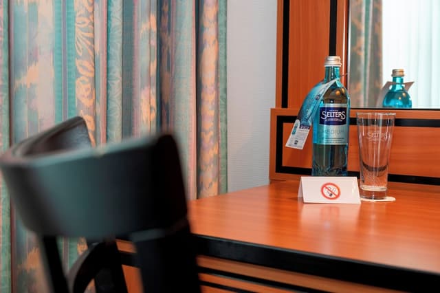 ホテル アマデウス フランクフルト-ビジネス ルーム クイーンベッド 1 台 (Business Room)-2