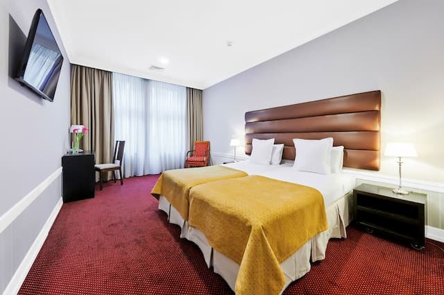 La Boutique Hotel-Standard Double or Twin Room-1