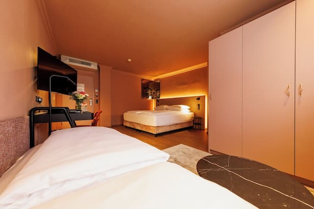 威赫紹夫酒店-尊榮三人房, 1 間臥室-3