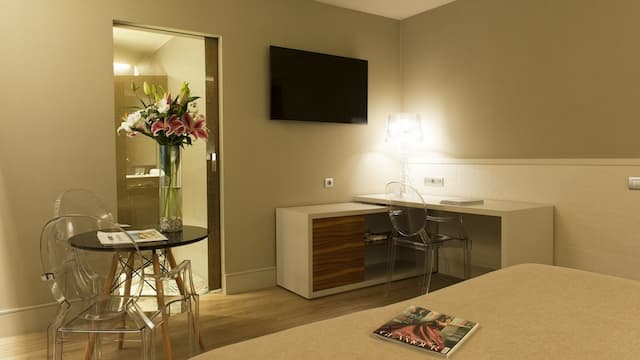 Duquesa de Cardona Hotel 4 Sup by Duquessa Hotel Collection-三人房 (with Extra Bed)-2