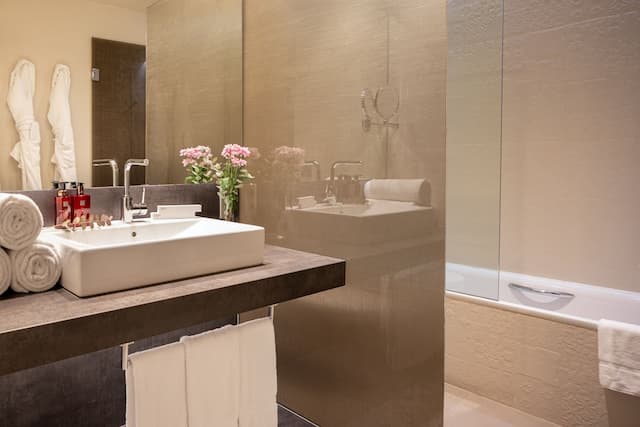 Duquesa de Cardona Hotel 4 Sup by Duquessa Hotel Collection-三人房 (with Extra Bed)-6