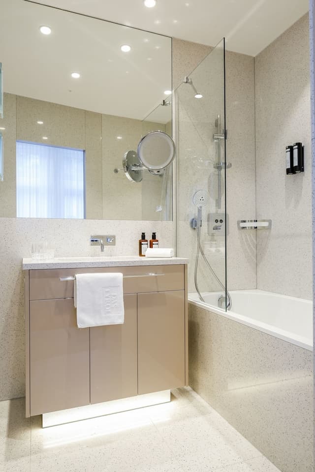 蒂羅爾飯店-豪華客房-6