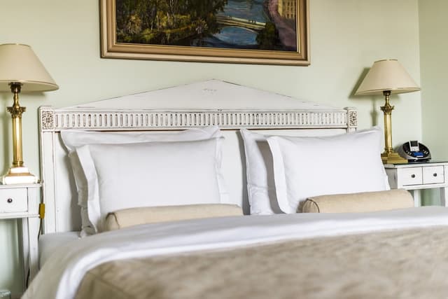 Golden Well Hotel-Superior Double or Twin Room-12