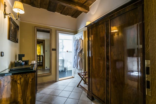 Golden Well Hotel-Superior Double or Twin Room-3